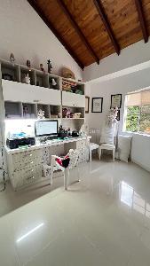 Casa de 5 alcobas en venta en Lagos Del Cacique, Bucaramanga, 450 m² · foto 11 de 16