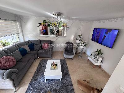 Casa de 5 alcobas en venta en Floridablanca, Floridablanca, 246 m² · foto 11 de 16