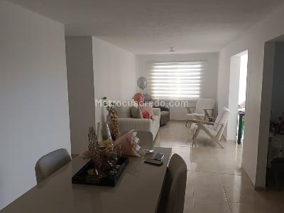 Apartamento de 3 alcobas en venta en Cañaveral, Floridablanca, 92 m² · foto 3 de 13