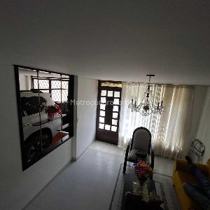 Casa de 4 alcobas en venta en Fenalco Kennedy, Bucaramanga, 140 m² · foto 5 de 15