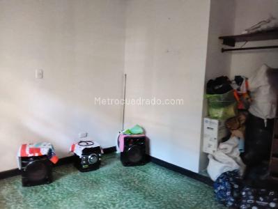 Casa de 5 alcobas en venta en San Miguel, Bucaramanga, 232 m² · foto 5 de 14