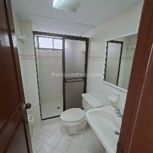 Apartamento de 3 alcobas en venta en Cabecera, Bucaramanga, 100 m² · foto 5 de 11