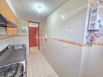 Apartamento de 3 alcobas en venta en Caldas, Floridablanca, 65 m² · foto 3 de 11