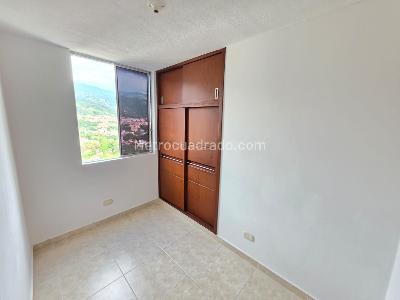 Apartamento de 3 alcobas en venta en Caldas, Floridablanca, 65 m² · foto 6 de 11
