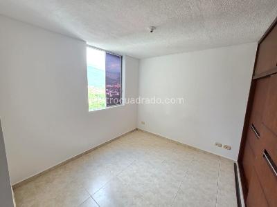 Apartamento de 3 alcobas en venta en Caldas, Floridablanca, 65 m² · foto 9 de 11