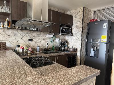 Apartamento de 3 alcobas en venta en San Martin, Bucaramanga, 74 m² · foto 2 de 11
