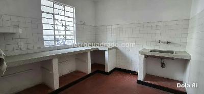 Casa de 5 alcobas en arriendo en Casco Antiguo, Floridablanca, 200 m² · foto 9 de 14