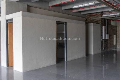 Office for rent in Guayabal, Medellín