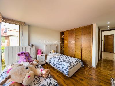 Casa de 4 alcobas en venta en San Jose De Bavaria, Bogotá, 265 m² · foto 11 de 20