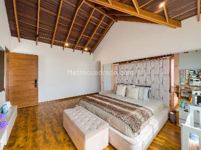 Casa de 4 alcobas en venta en San Jose De Bavaria, Bogotá, 265 m² · foto 16 de 20