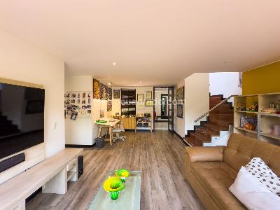 Casa de 3 alcobas en venta en Vereda Canelon, Chía, 290 m² · foto 2 de 20