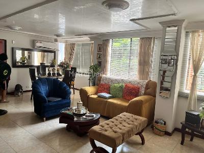 Apartamento de 3 alcobas en venta en Santa Anita Real, Cali, 97 m² · foto 2 de 18