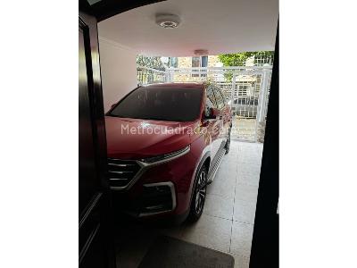 Casa de 5 alcobas en venta en Ciudad 2000, Cali, 360 m² · foto 6 de 16