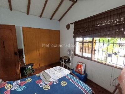Casa de 5 alcobas en venta en Prados Del Norte, Cali, 293 m² · foto 16 de 20