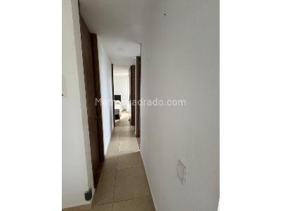 Apartamento de 3 alcobas en venta en Mirolindo Picaleña, Ibagué, 67 m² · foto 5 de 15