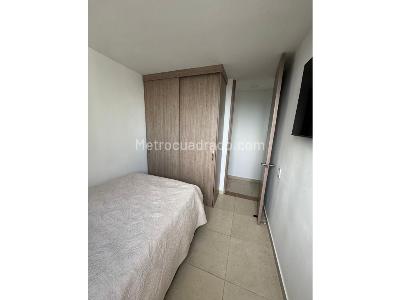 Apartamento de 3 alcobas en venta en Mirolindo Picaleña, Ibagué, 67 m² · foto 7 de 15
