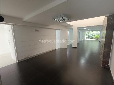 Casa de 5 alcobas en venta en Santa Monica, Cali, 391 m² · foto 2 de 20