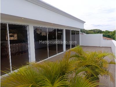 Casa de 5 alcobas en venta en La Flora, Cali, 420 m² · foto 15 de 20
