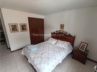 Casa de 3 alcobas en venta en La Merced, Cali, 250 m² · foto 9 de 20