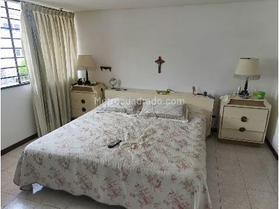 Casa de 3 alcobas en venta en La Merced, Cali, 250 m² · foto 11 de 20