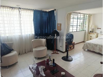 Casa de 3 alcobas en venta en La Merced, Cali, 250 m² · foto 12 de 20