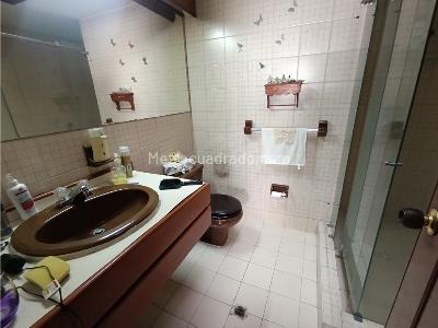 Casa de 3 alcobas en venta en La Merced, Cali, 250 m² · foto 14 de 20