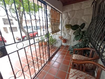 Casa de 4 alcobas en venta en Prados Del Norte, Cali, 320 m² · foto 3 de 19