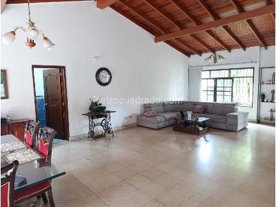 Casa de 4 alcobas en venta en Prados Del Norte, Cali, 320 m² · foto 4 de 19