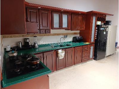Casa de 4 alcobas en venta en Prados Del Norte, Cali, 320 m² · foto 6 de 19