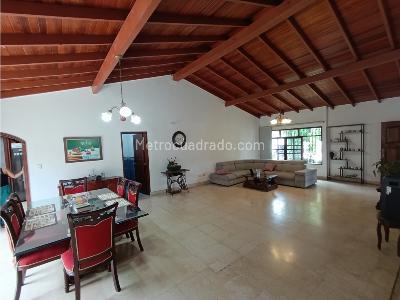 Casa de 4 alcobas en venta en Prados Del Norte, Cali, 320 m² · foto 10 de 19