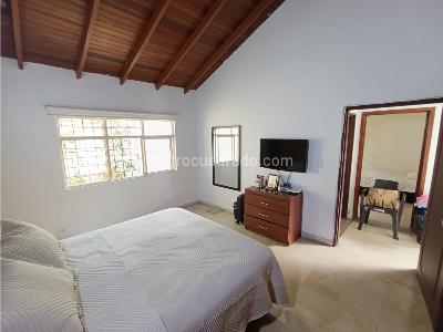 Casa de 4 alcobas en venta en Prados Del Norte, Cali, 320 m² · foto 13 de 19