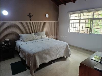 Casa de 4 alcobas en venta en Prados Del Norte, Cali, 320 m² · foto 15 de 19