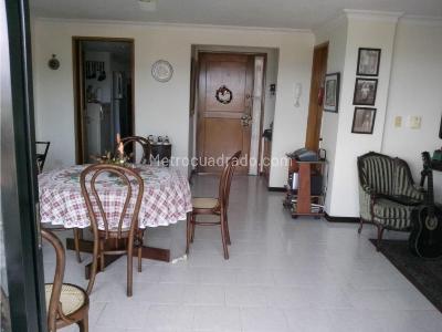 Apartamento de 3 alcobas en venta en Santa Rita, Girardot, 140 m² · foto 12 de 20