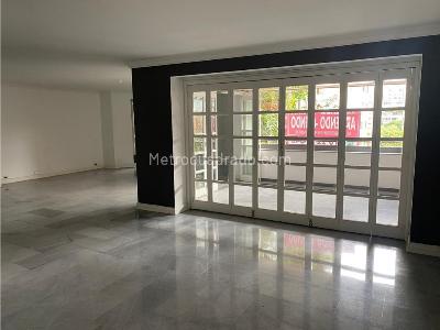 Apartamento en venta en La Arboleda, Cali · foto 8 de 14
