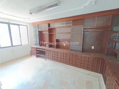 Casa de 4 alcobas en venta en La Flora, Cali, 310 m² · foto 3 de 20