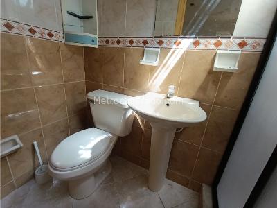 Casa de 4 alcobas en venta en La Flora, Cali, 310 m² · foto 12 de 20