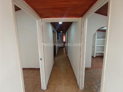 Casa de 5 alcobas en venta en Prados Del Norte, Cali, 300 m² · foto 11 de 18