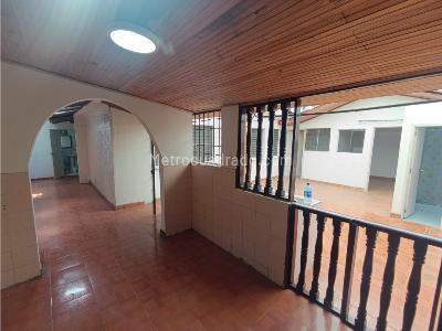 Casa de 5 alcobas en venta en Prados Del Norte, Cali, 300 m² · foto 4 de 18