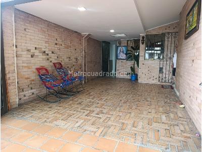 Casa de 5 alcobas en venta en Prados Del Norte, Cali, 264 m² · foto 15 de 20