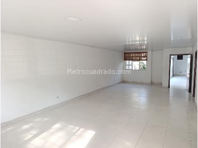 Casa de 5 alcobas en venta en Prados Del Norte, Cali, 302 m² · foto 3 de 20