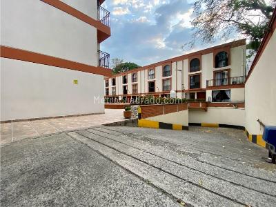 Casa de 3 alcobas en venta en El Refugio, Cali, 130 m² · foto 11 de 16
