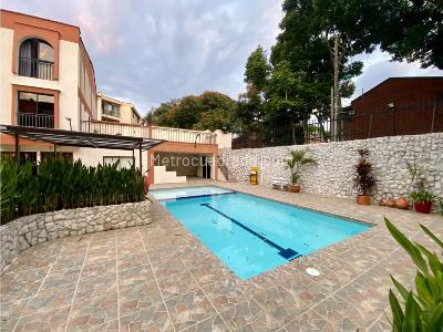 Casa de 3 alcobas en venta en El Refugio, Cali, 130 m² · foto 14 de 16