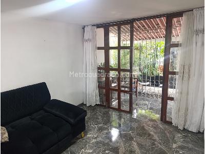 Casa de 4 alcobas en venta en Alamos, Cali, 176 m² · foto 4 de 19