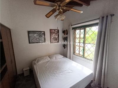 Casa de 4 alcobas en venta en Alamos, Cali, 176 m² · foto 14 de 19