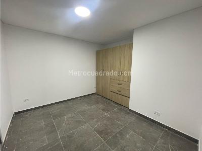 Apartamento de 2 alcobas en arriendo en El Refugio, Cali, 42 m² · foto 3 de 6