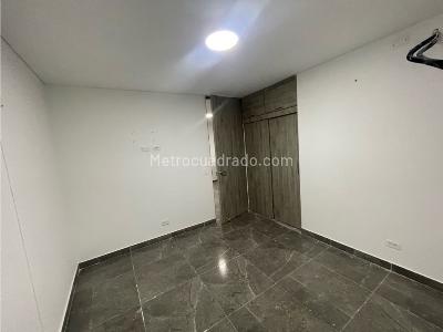 Apartamento de 2 alcobas en arriendo en El Refugio, Cali, 42 m² · foto 4 de 6