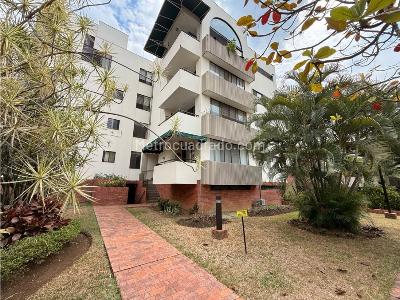 Apartamento de 3 alcobas en venta en Multicentro, Cali, 118 m² · foto 2 de 20