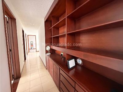Apartamento de 3 alcobas en venta en Multicentro, Cali, 118 m² · foto 3 de 20