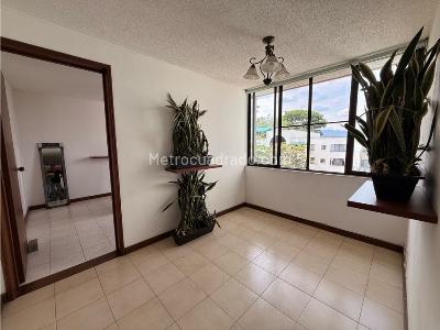 Apartamento de 3 alcobas en venta en Multicentro, Cali, 118 m² · foto 5 de 20