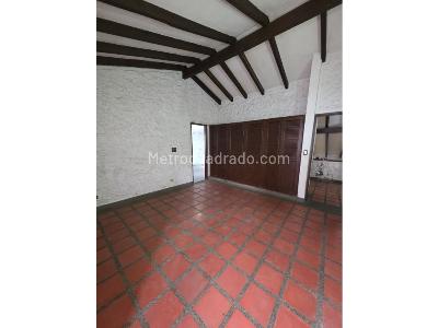 Casa de 4 alcobas en venta en Vipasa, Cali, 252 m² · foto 15 de 20